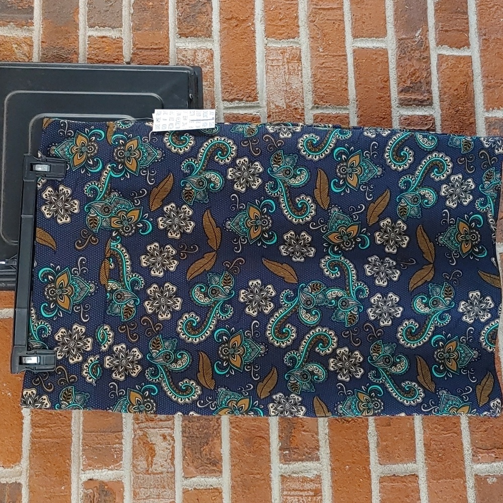 Lularoe Cassie Skirt Size L